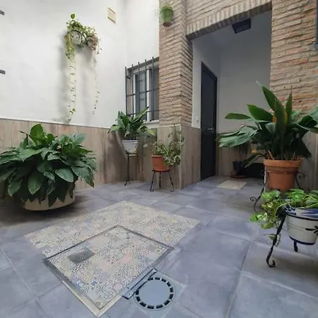 Apartamento En El Fontanal, Casa- Patio De Vecinos Seville Exterior photo